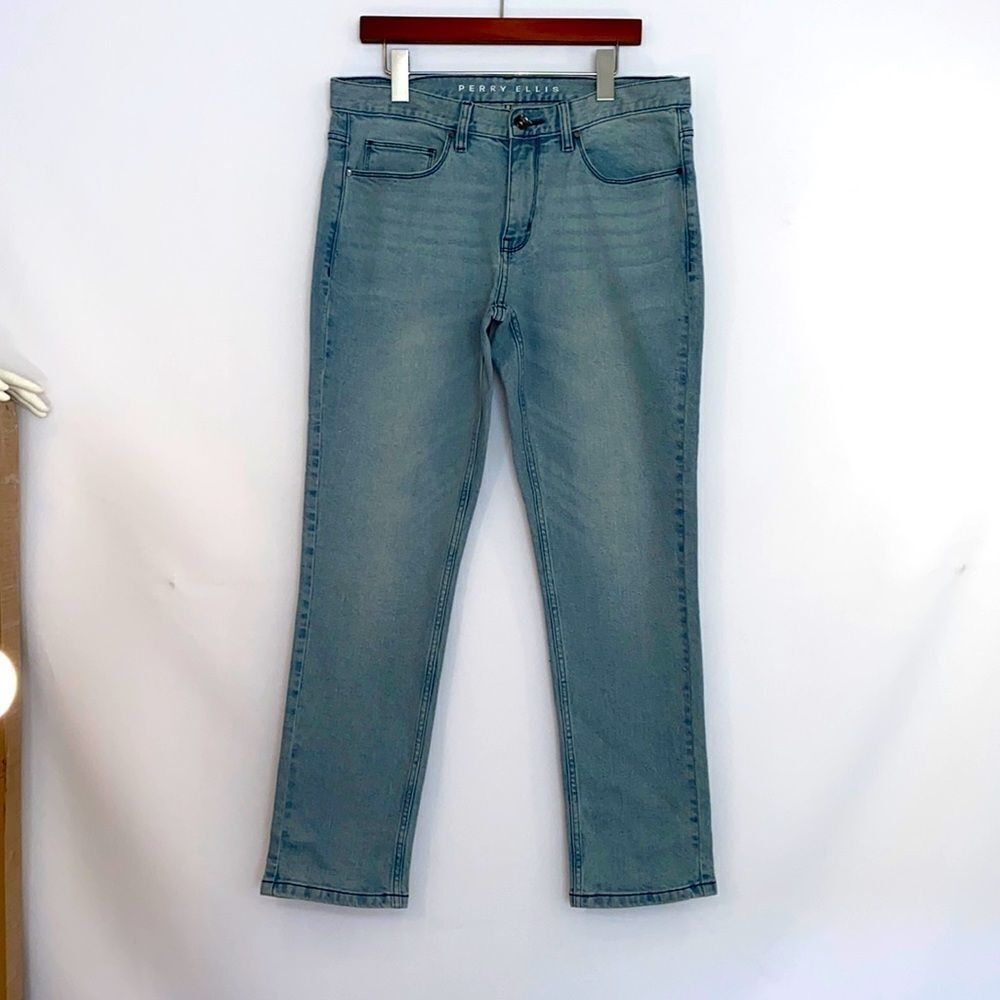 Perry Ellis Slim Stretch Light Wash Jeans